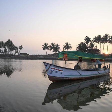 Reunion Ocean Tides Udupi Exterior foto