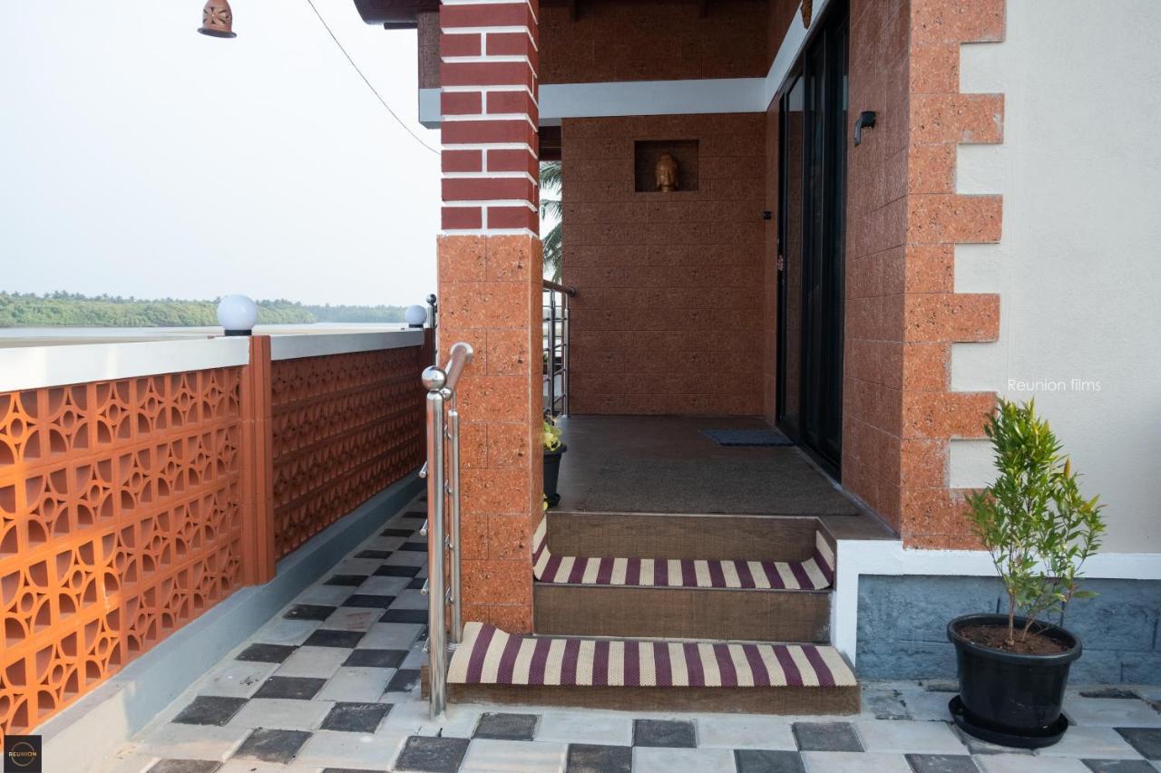 Reunion Ocean Tides Udupi Exterior foto